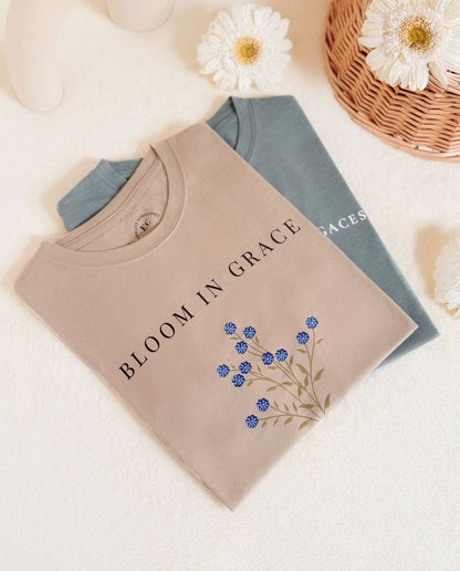 Florece en Gracia. Blusa de algodón tipo T-shirt especial.