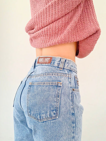 Pantalón tipo Mom Jeans de mezclilla, celeste nevado